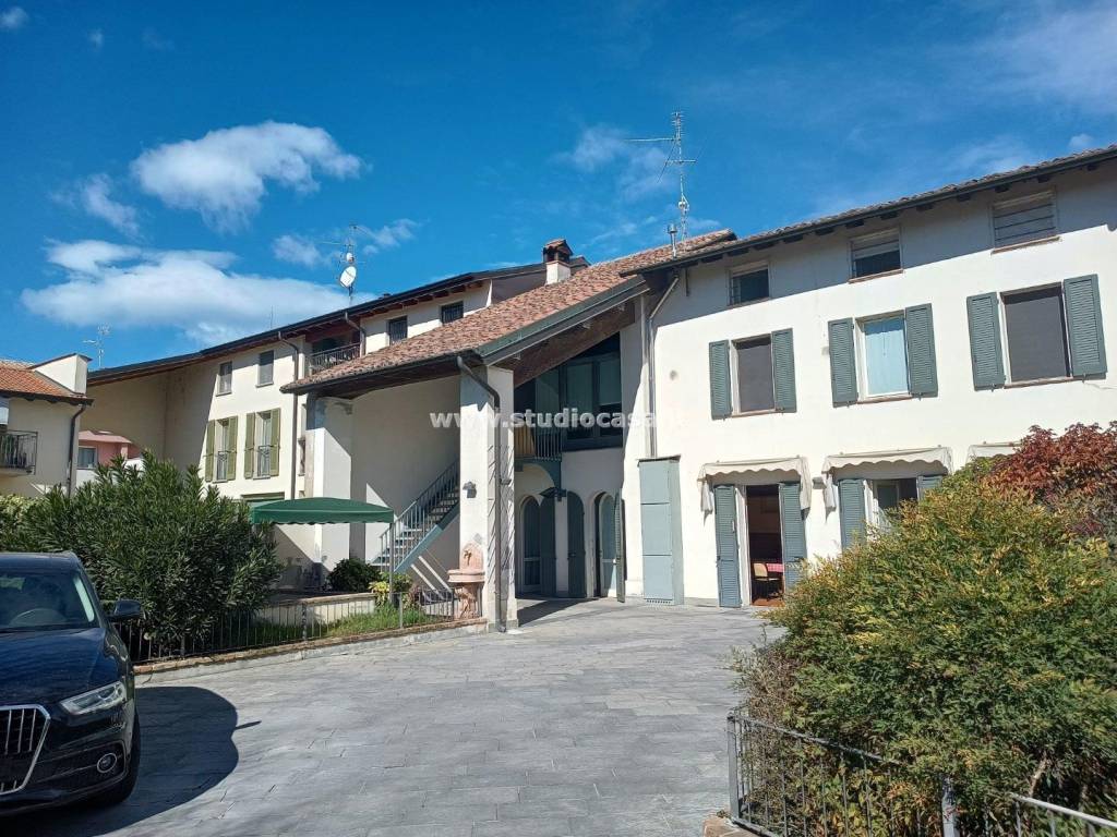 Casa Indipendente in vendita a Castelleone via Bressanoro