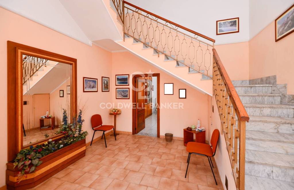 Appartamento in vendita a Salice Salentino via Benedetto Cairoli