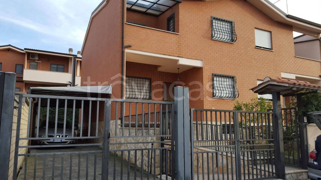Appartamento in in vendita da privato a Roma via Giuseppe Gracceva, 72