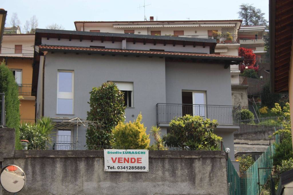 Casa Indipendente in in vendita da privato a Calolziocorte via Don Carlo Rosa, 19