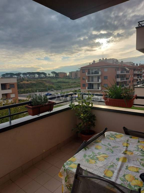 Appartamento in in vendita da privato a Roma via Raffaello Liberti, 135