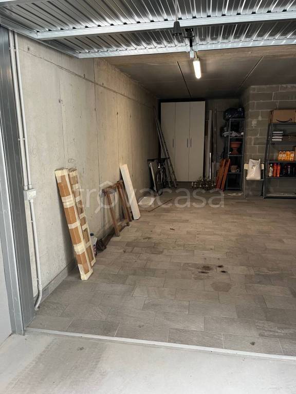 Garage in vendita a Gorgonzola via Domenico Cimarosa