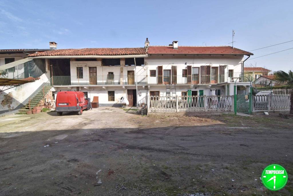 Rustico in vendita a Leini vicolo San Martino 16