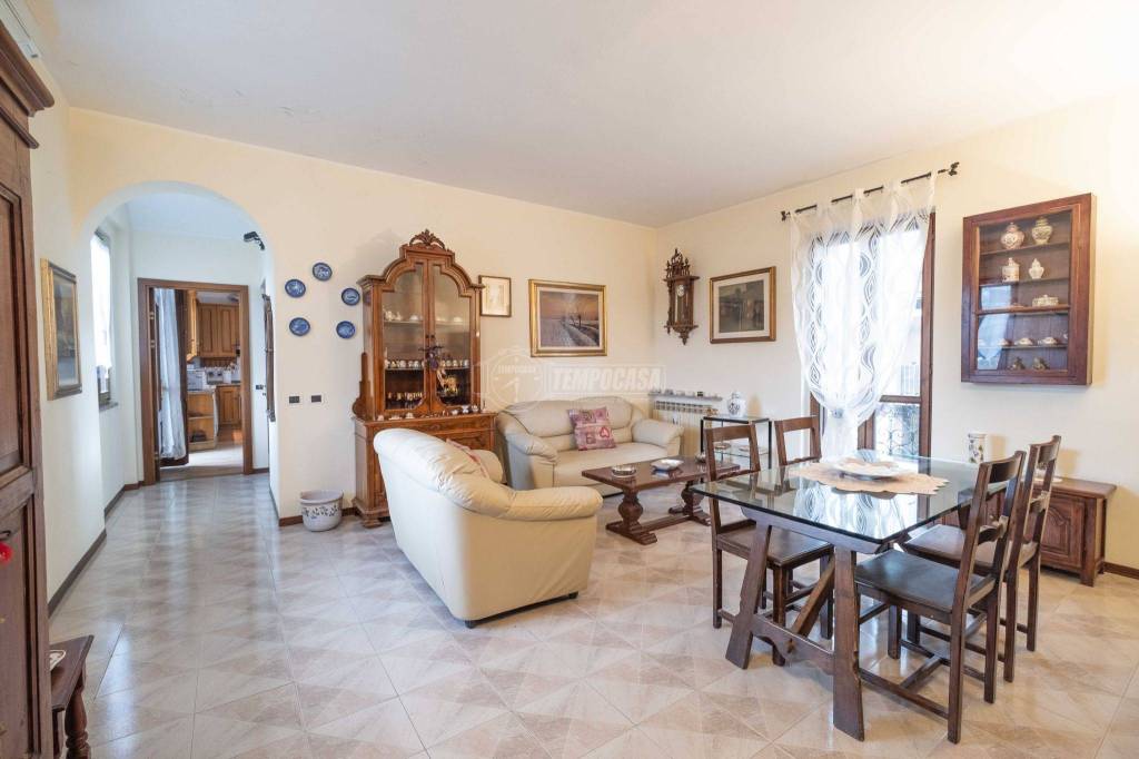 Villa in vendita a Novara via Perazzi
