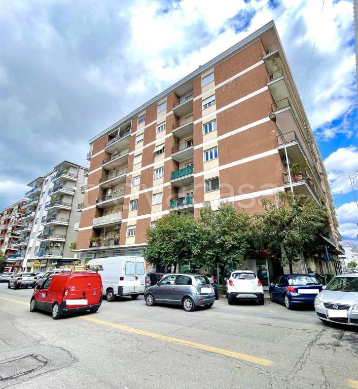 Appartamento in vendita a Cosenza via Panebianco, 182