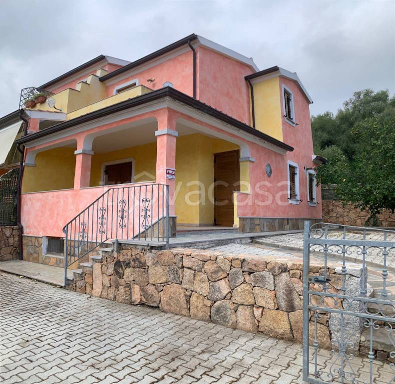 Villa a Schiera in in vendita da privato a Budoni via Guglielmo Marconi, 19