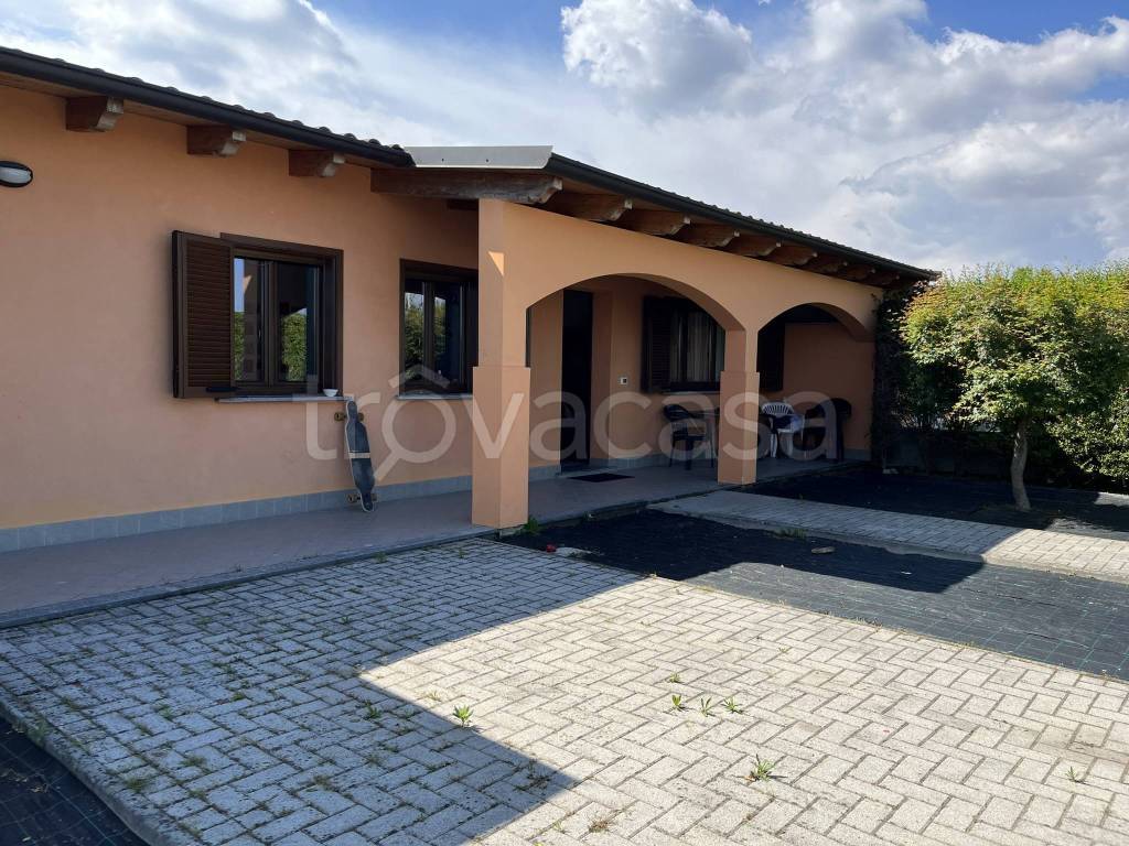 Villa a Schiera in vendita ad Asigliano Vercellese via Costanzana, 10c