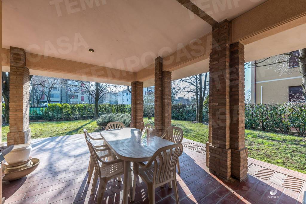 Villa Bifamiliare in vendita a Scandiano via Dante Alighieri, 1