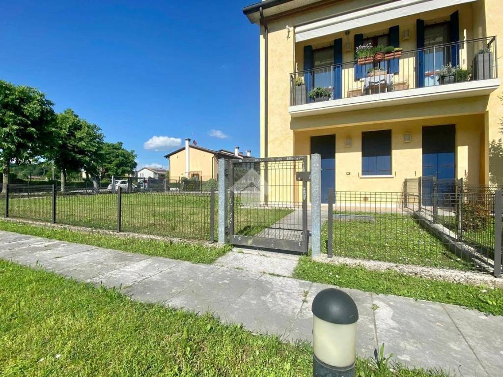 Appartamento in vendita a San Zenone degli Ezzelini via Coltrù