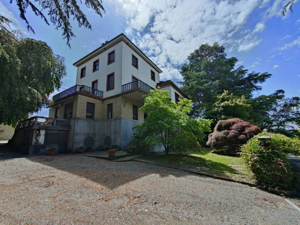 Villa in vendita a Cossato via Garibaldi , 14