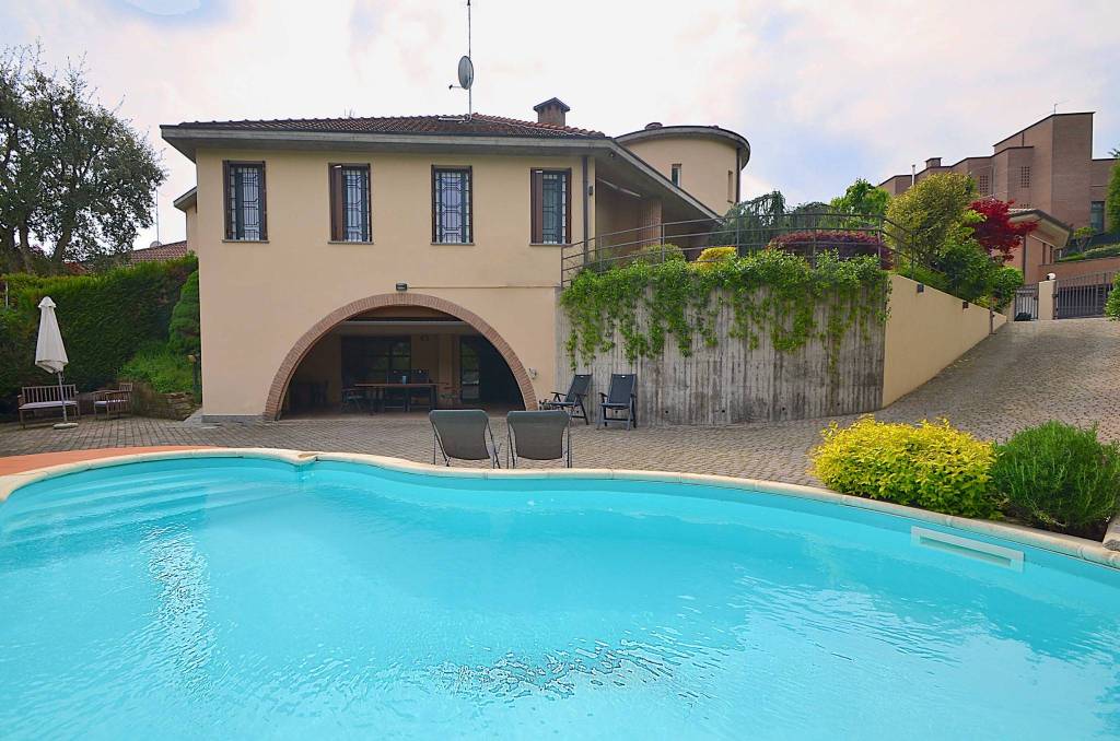 Villa in vendita a Bernareggio via Grigna, 20