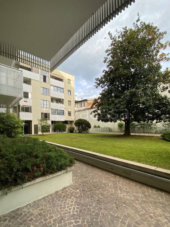 Appartamento in vendita a Udine via Bernardo De Rubeis, 35