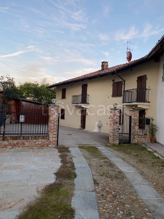 Villa in in vendita da privato a Bra via Mendicità Istruita, 6