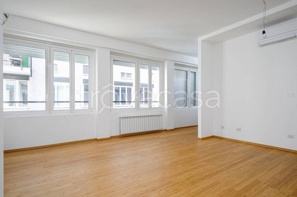 Appartamento in vendita a Milano corso Lodi, 47