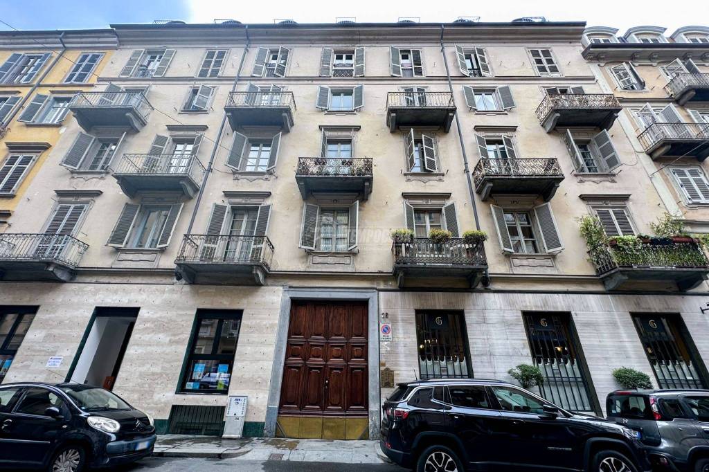 Appartamento in vendita a Torino via Vincenzo Gioberti 26