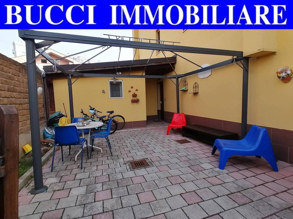 Appartamento in vendita a Montesilvano via Grazia Deledda