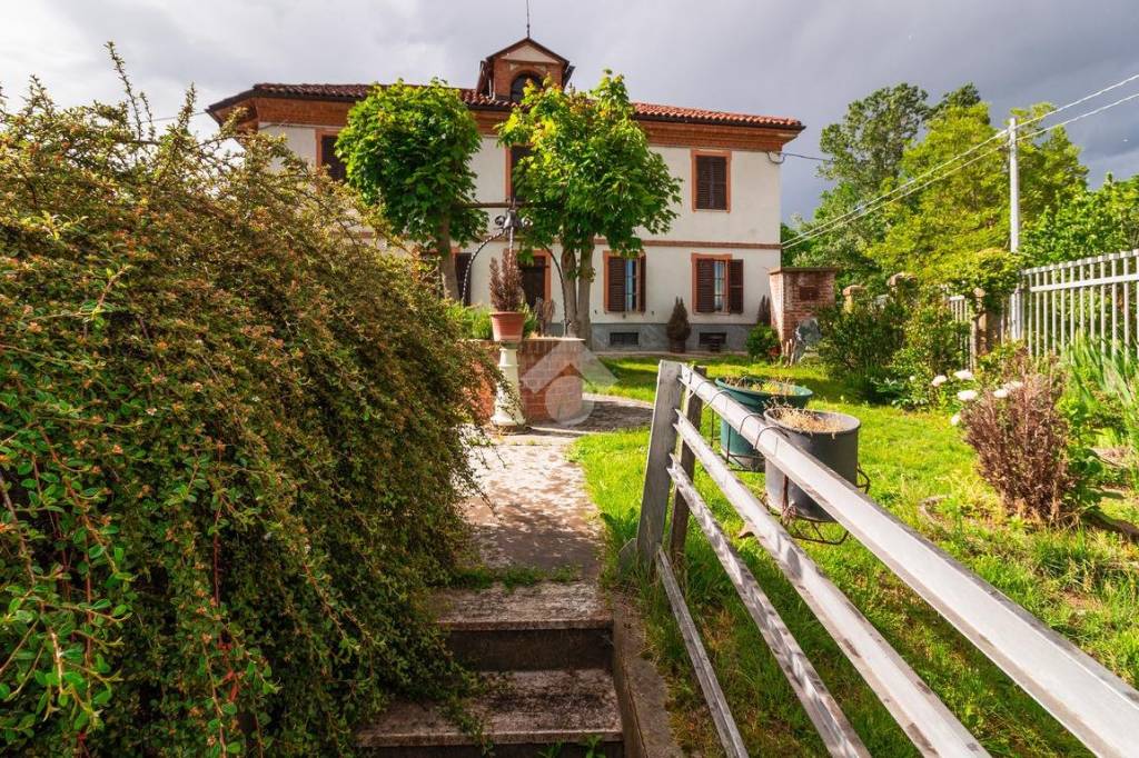 Casa Indipendente in vendita a Revigliasco d'Asti strada Cappellero, 1