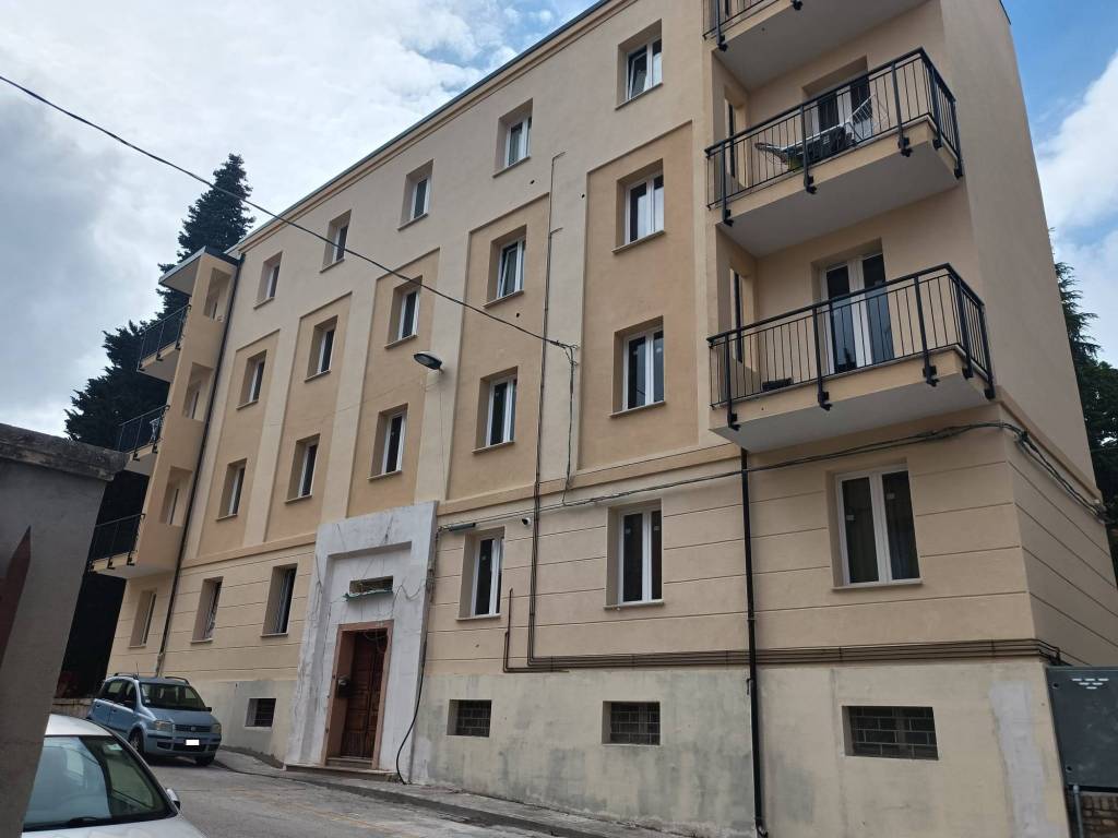 Appartamento in vendita a Loreto via Trieste, 31