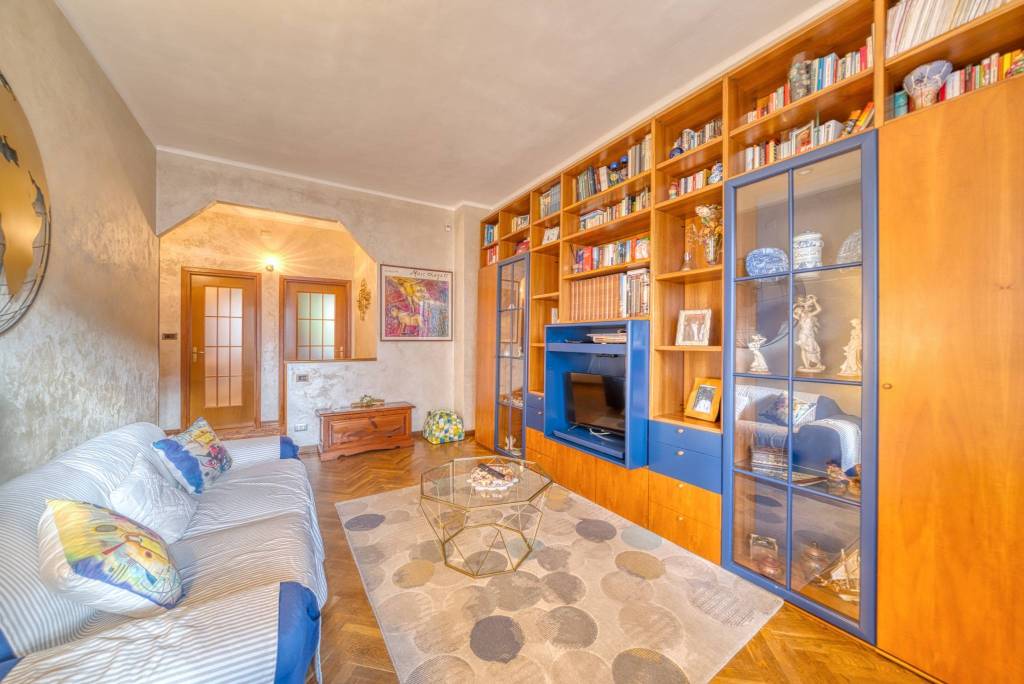 Appartamento in vendita a Torino via Pietro Cossa, 32