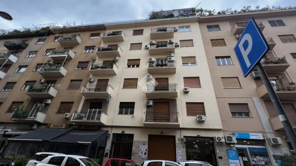 Appartamento in vendita a Palermo via Ugo Foscolo, 3
