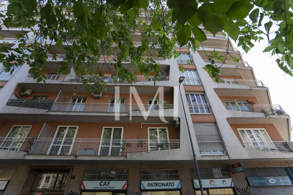 Appartamento in vendita a Milano viale Nazario Sauro, 11