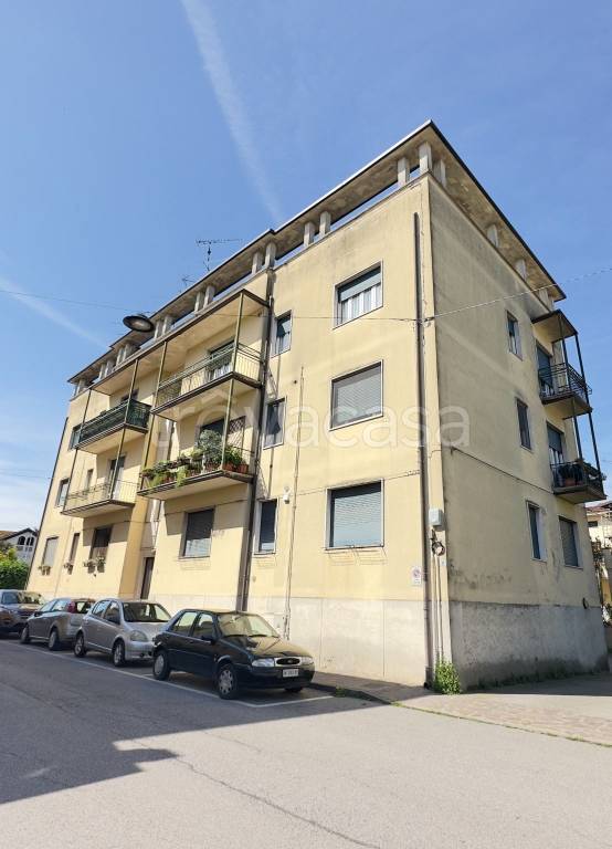 Appartamento in vendita a Castel Goffredo viale Monte Grappa, 16
