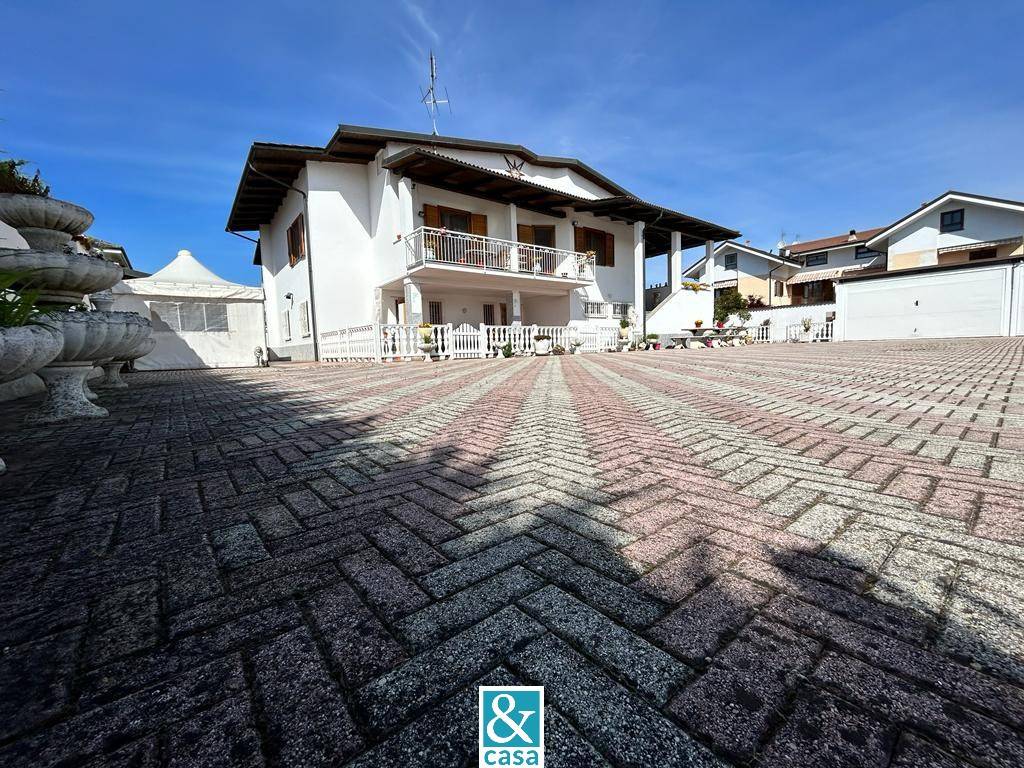 Villa Bifamiliare in vendita a Polonghera via Santuario