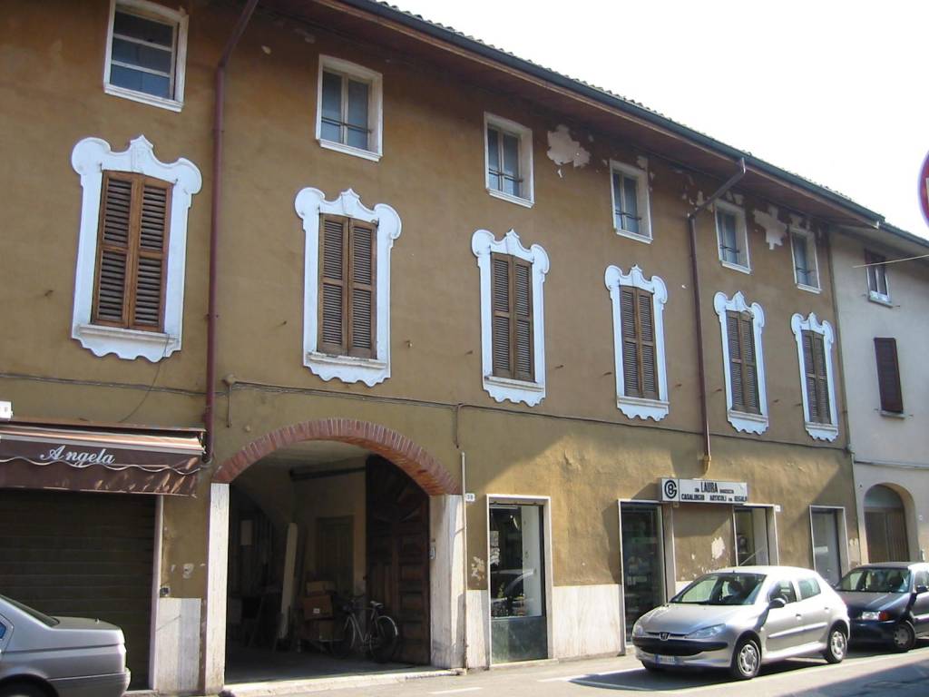 Intero Stabile in vendita a Brignano Gera d'Adda via Giacomo Matteotti