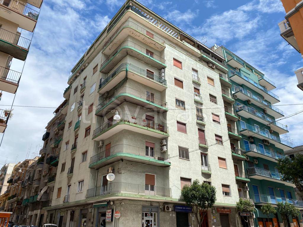 Appartamento in vendita a Taranto via Japigia