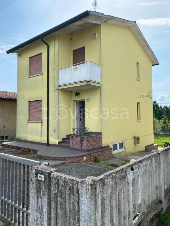 Villa in in vendita da privato a Villadose via Giuseppe Verdi, 102