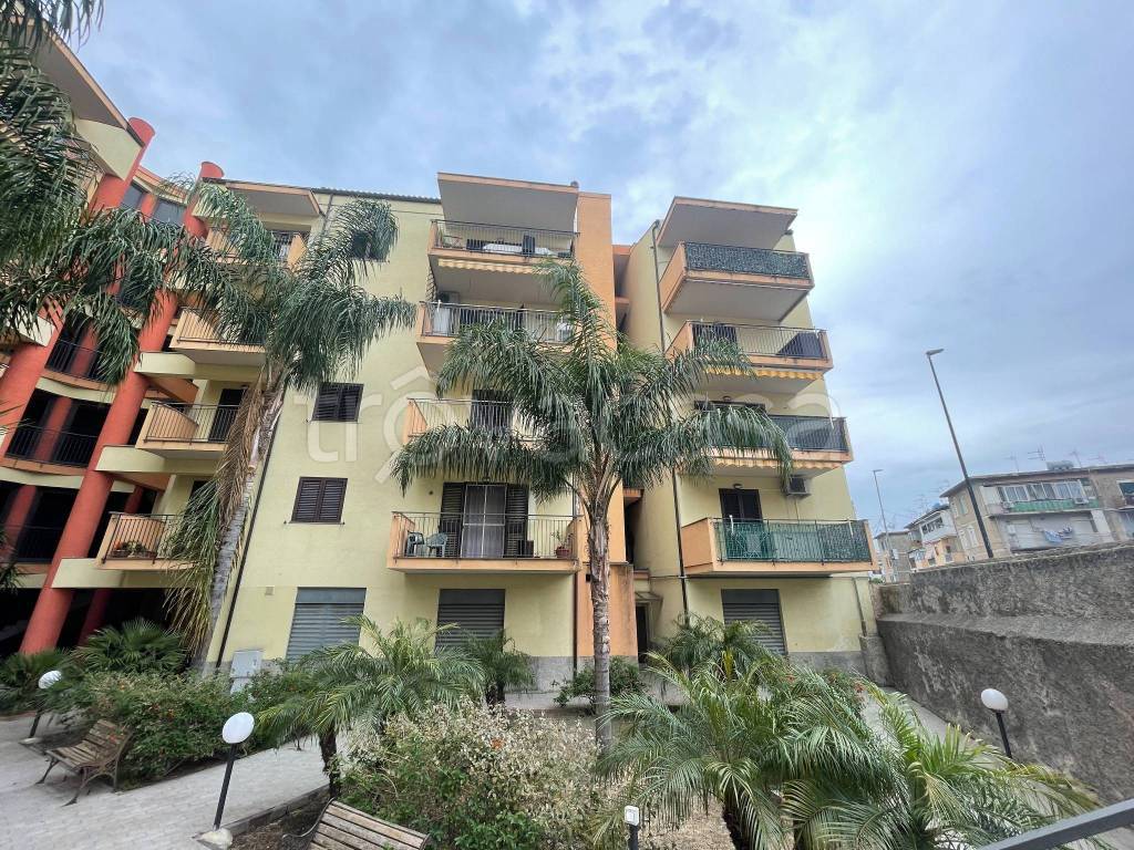Appartamento in vendita a Messina via Bartolomeo Colleoni, 20