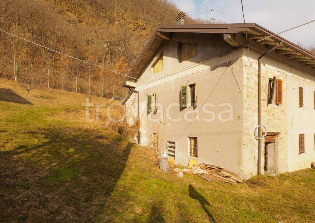 Villa Bifamiliare in vendita a Frassinoro