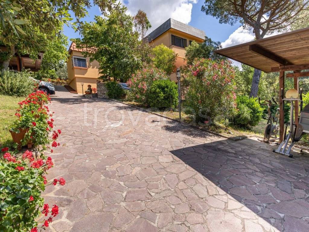Villa Bifamiliare in vendita a Rosignano Marittimo via Giuseppe Cantini