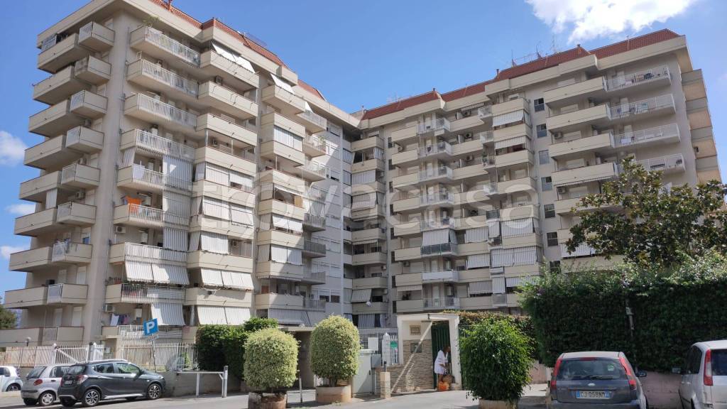 Appartamento in vendita a Palermo via Luigi Cosenz, 4