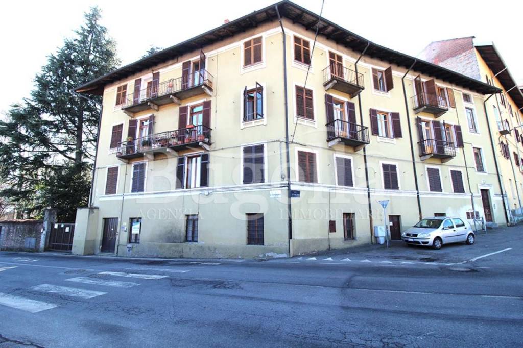 Magazzino in vendita a Biella via Serralunga 10