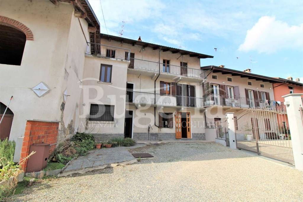 Casa Indipendente in vendita a Cerrione via XX Settembre 52