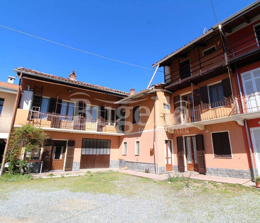 Casa Indipendente in vendita a Cerrione via XX Settembre