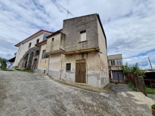 Casa indipendente in vendita a sant'agata de' goti piazza trieste