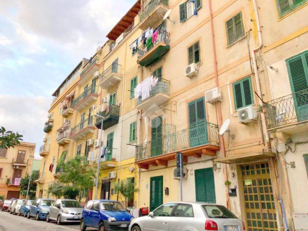 Appartamento in vendita a Palermo via Andrea Morosini, 15