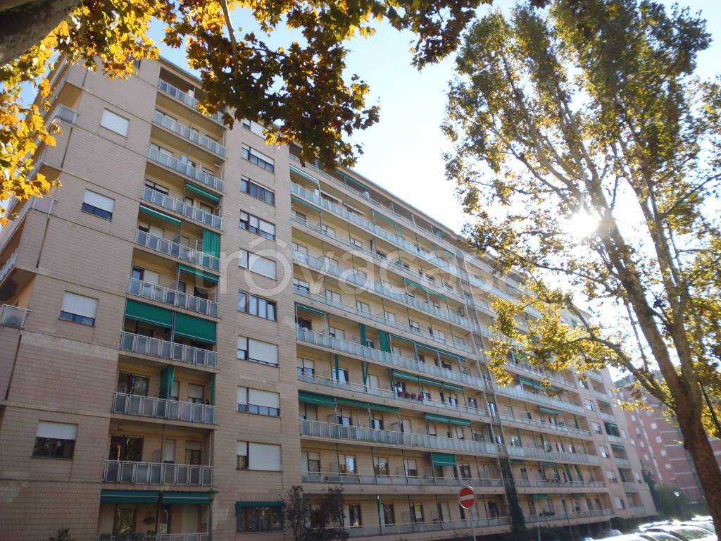 Appartamento in vendita a Torino corso Siracusa, 177