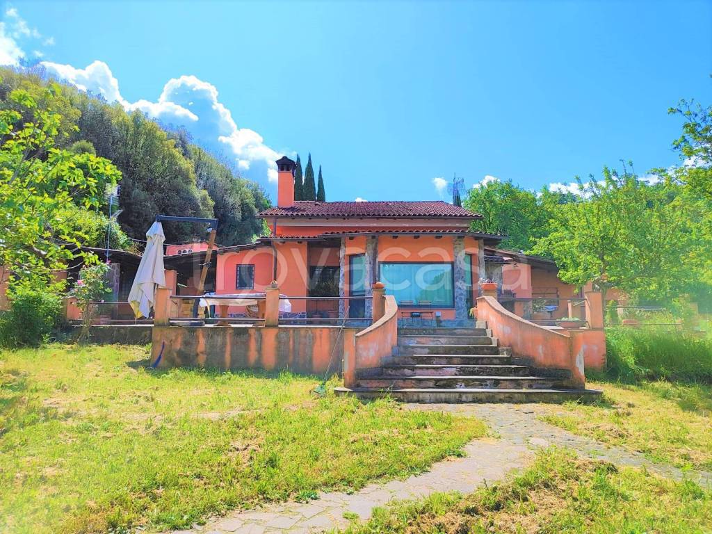 Villa Bifamiliare in vendita a Monte Porzio Catone via dell'Osservatorio