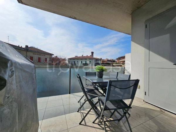 Appartamento in vendita a Bergamo via Luigi Pelandi