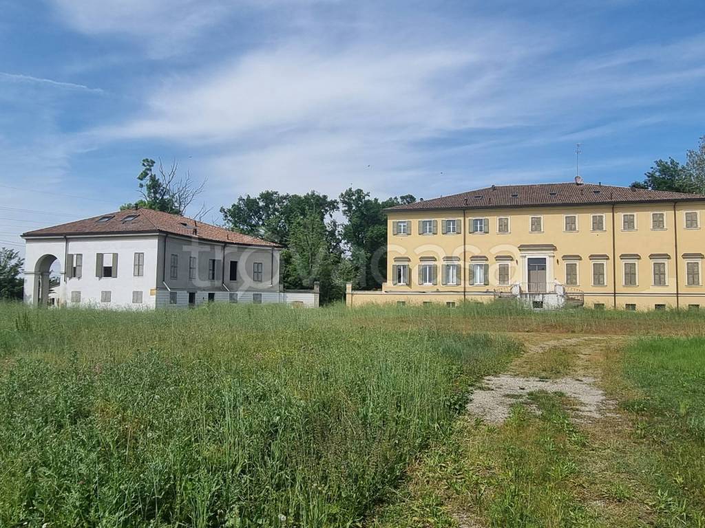 Villa Bifamiliare in vendita a Modena strada Vignolese, 1175