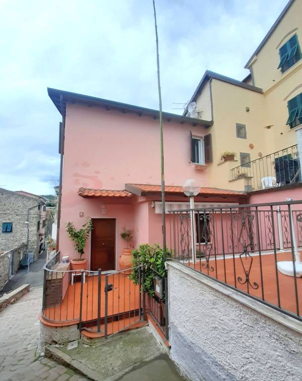 Casa Indipendente in vendita a La Spezia