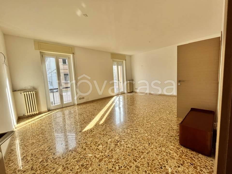 Appartamento in vendita a Piacenza via Gregorio Cerati, 2