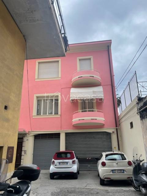 Appartamento in vendita a Ventimiglia corso Genova, 20
