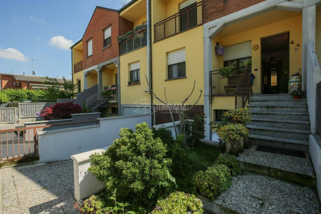Villa a Schiera in vendita a Cremona via Bissolina, San Felice