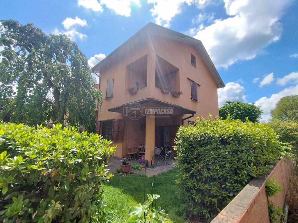 Villa Bifamiliare in vendita a Budrio via Antonio Vivaldi