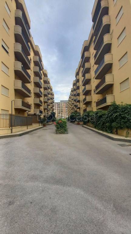 Appartamento in vendita a Palermo via Messina Marine