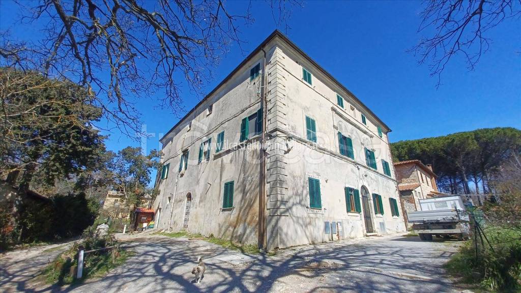 Appartamento in vendita a Sarteano via del Poggione